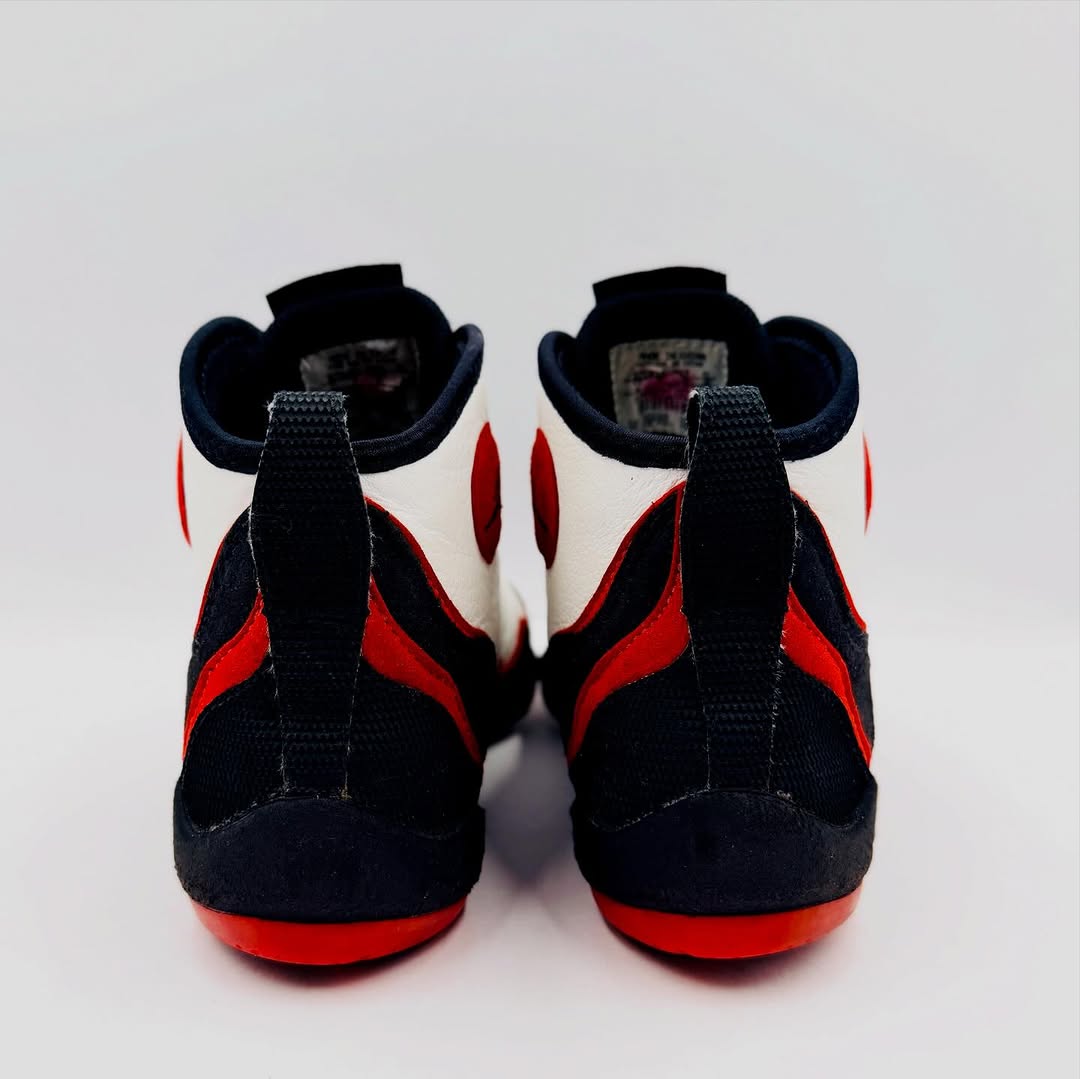 committed_wrestling_shoes_0dff08e7e383473f80af70e603149775